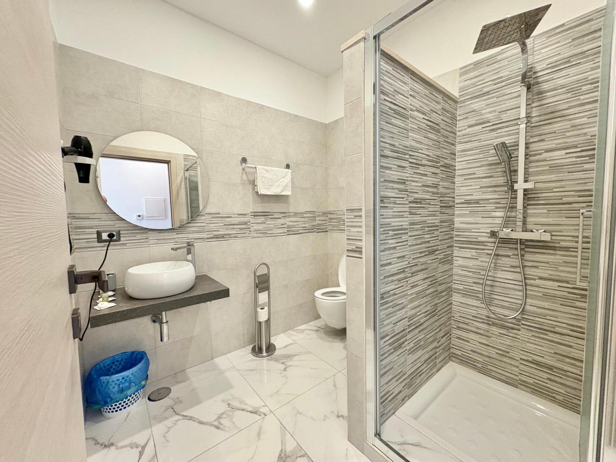 Romano'S Luxury Stay B&B Бари Экстерьер фото